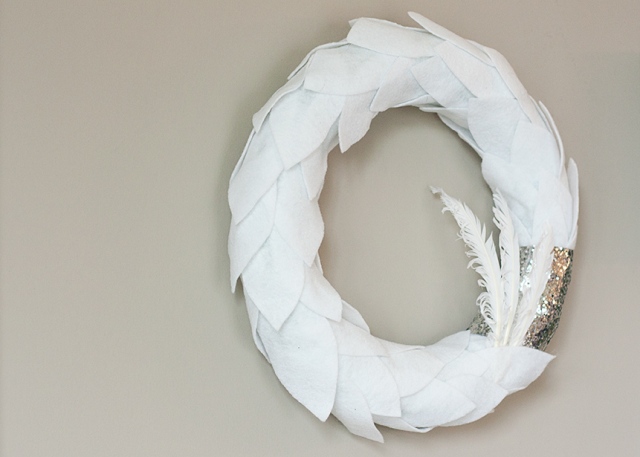 white-felt-&-feather-wreath